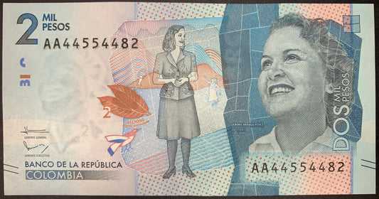 front of Colombia 2000 Pesos 2015 P-458a UNC collectible banknote