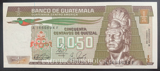Guatemala 0.50 Quetzal 1989 P-65 UNC