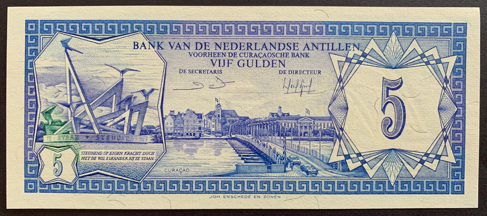 Netherlands Antilles 5 Gulden 1984 P-15b UNC vintage banknote face with Independence Monument in Willemstad, Curaçao and View of Willemstad, capital of Curaçao, with Queen Annie floating bridge in front