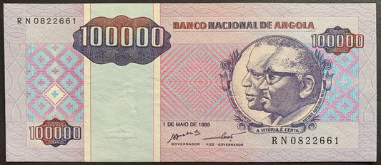 Angola 100 000 Kwanzas 1995 P-139 banknote with portraits of José Eduardo dos Santos and António Agostinho Neto
