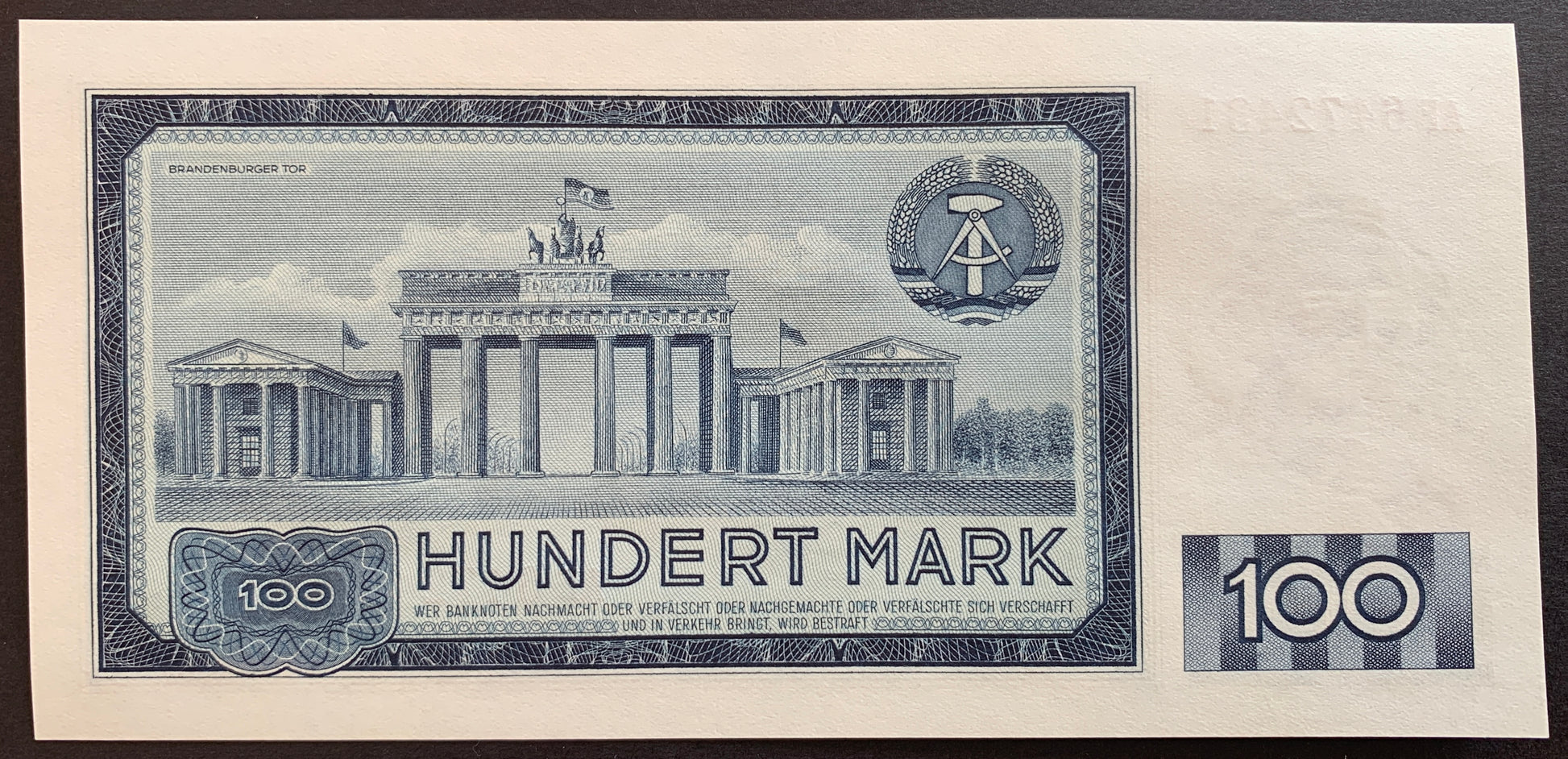 Germany 100 Mark 1964 P-26 vintage banknote with Brandenburg gate