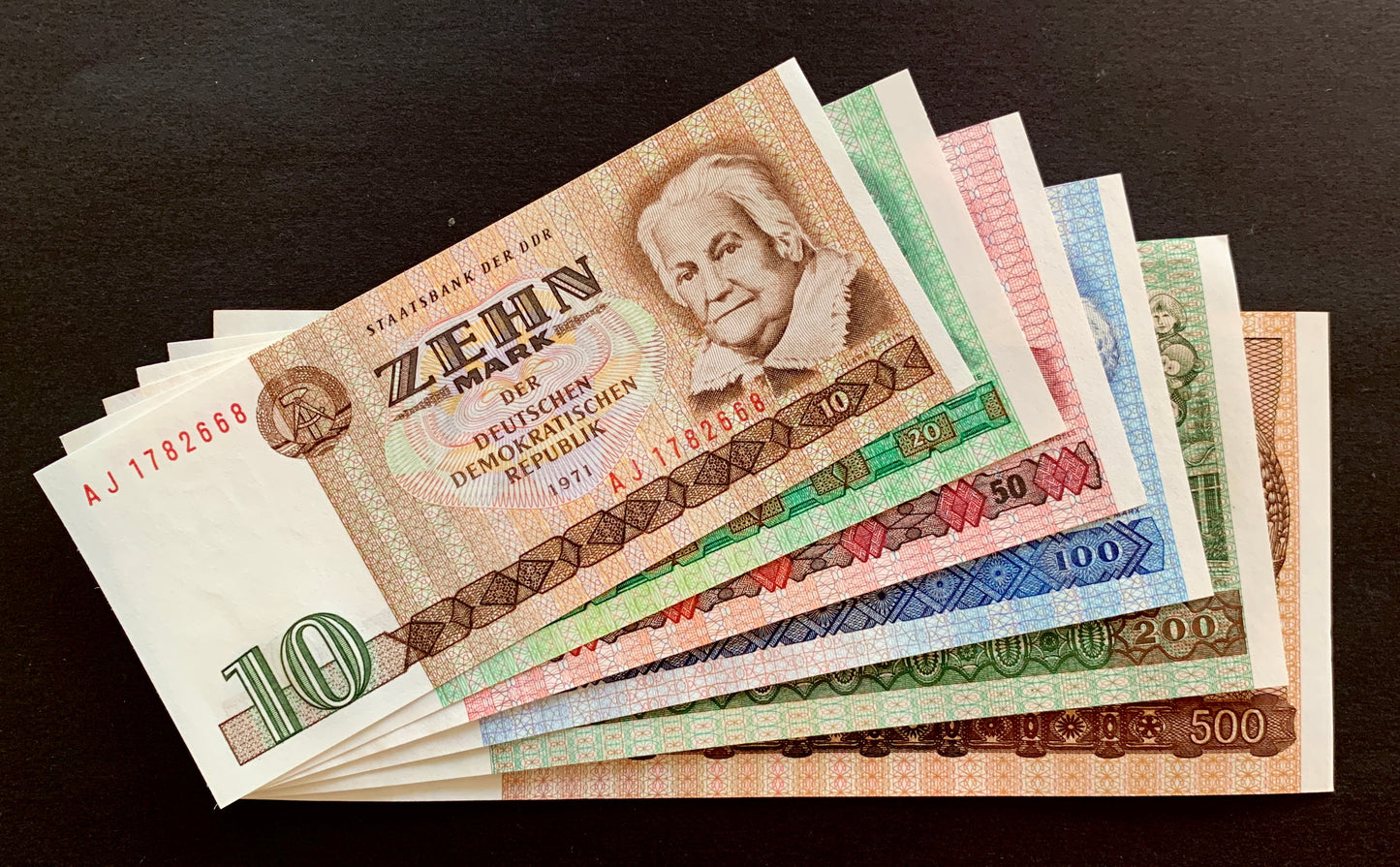 Germany GDR 1971-85 Mark UNC Banknote Bundle