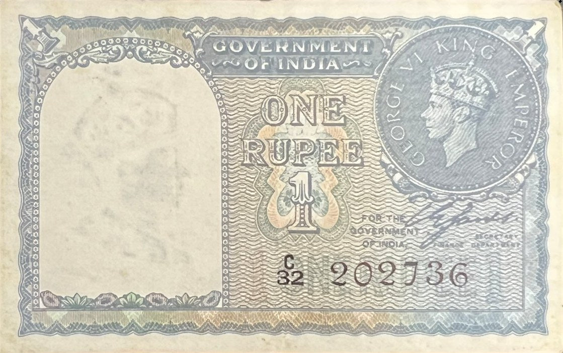 Front view of a very fine 1940 India 1 Rupee banknote featuring the crowned bust of King George VI as on the silver rupee coin.