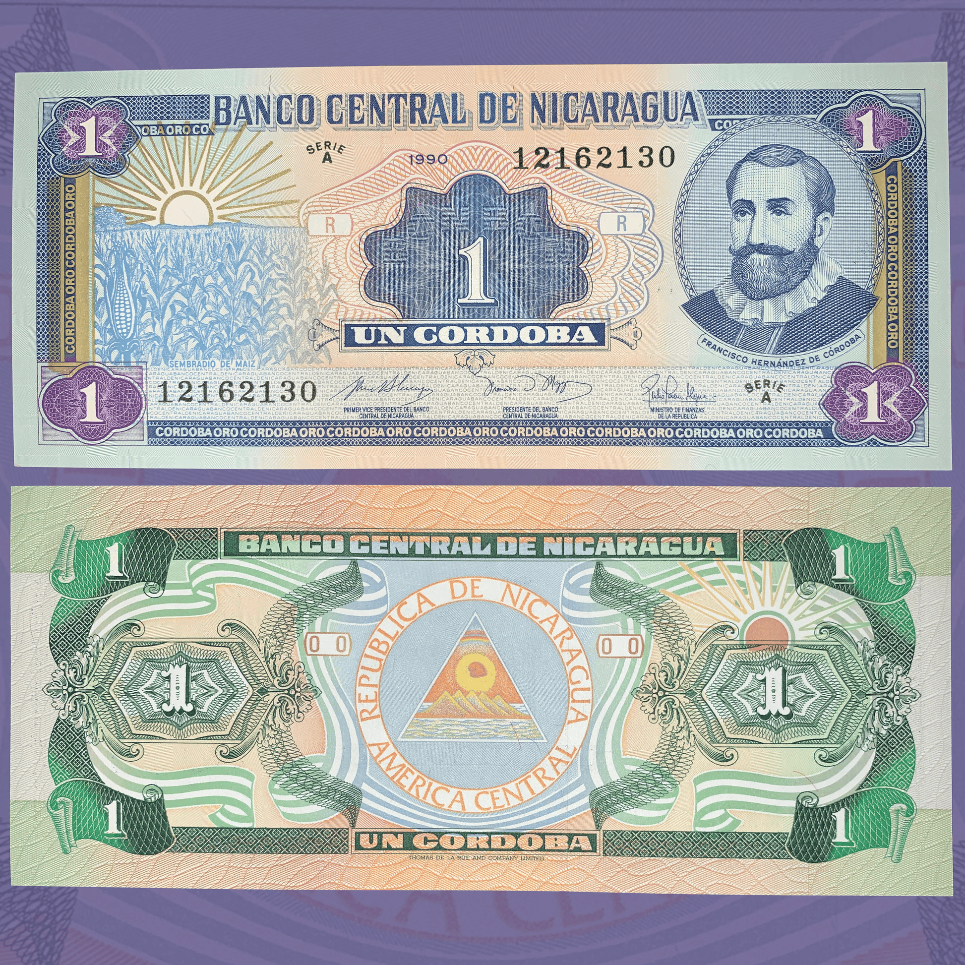 Obverse and reverse of an authentic Nicaragua 1 Córdoba Oro banknote 1990 P-173 featuring Francisco Hernández de Córdoba and a maize field at sunrise on the front, with the national coat of arms on the reverse.