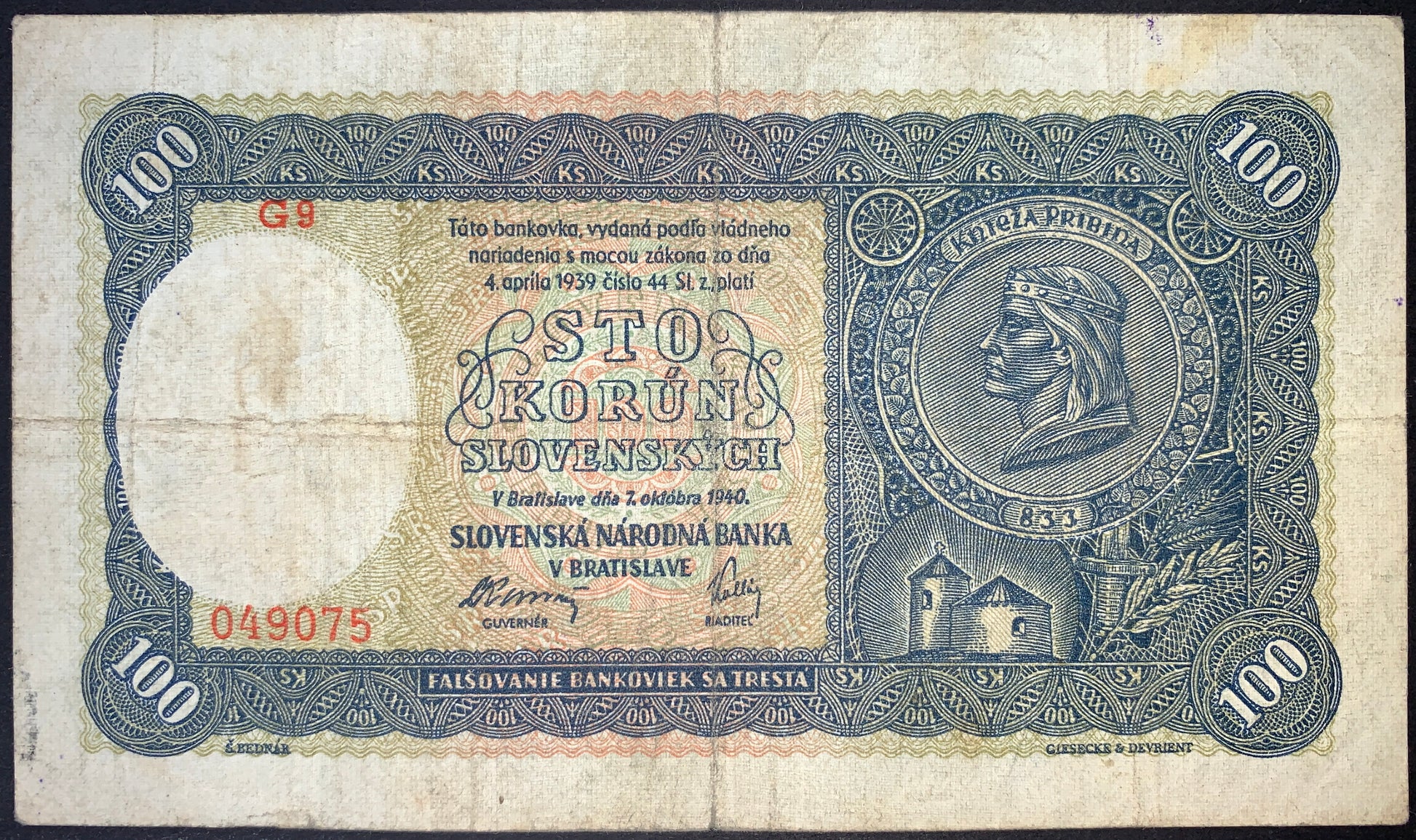 Slovakia 100 Korún 1940 banknote (P-10) obverse featuring a portrait of Prince Pribina in a circular frame, decorative guilloche patterns, Slovak National Bank inscriptions, and detailed ornamental borders. Blue and tan engraved design with red serial numbers and historic Slovak motifs.