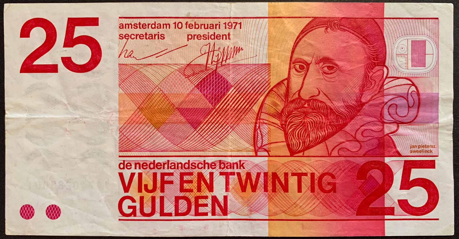 front of The Netherlands 25 Gulden 1971 P-92b collectible banknote with portrait of Jan Pieterszoon Sweelinck